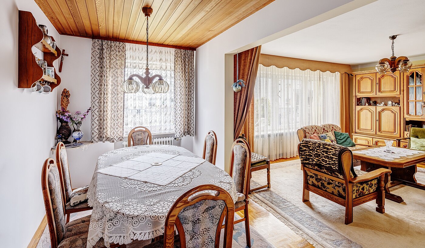 Müstakil ev ile 6 Odalar | Unterschleißheim | 2209ML7 | Wohn- und Essbereich mit...