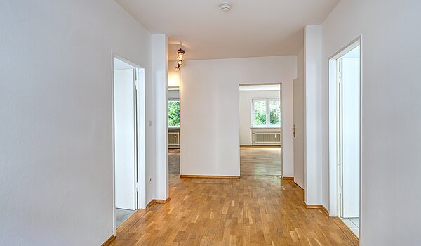 piso superior com 2.5 Zimmern | München-Schwabing | 70441 | Flur