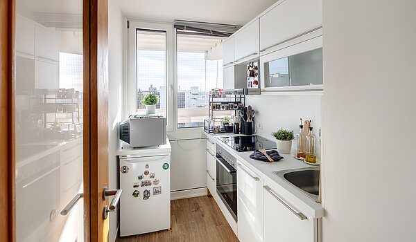 Lapos a  címen 3 Szobák | München-Schwabing | 70318 | Küche...