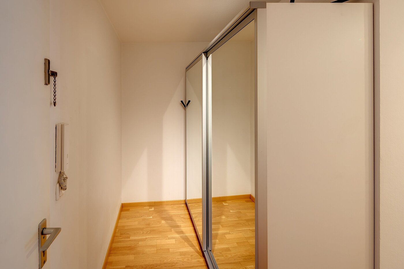 Ploché s 1 Pokoj | München-Isarvorstadt | 2110ML3 | ...Einbauschrank