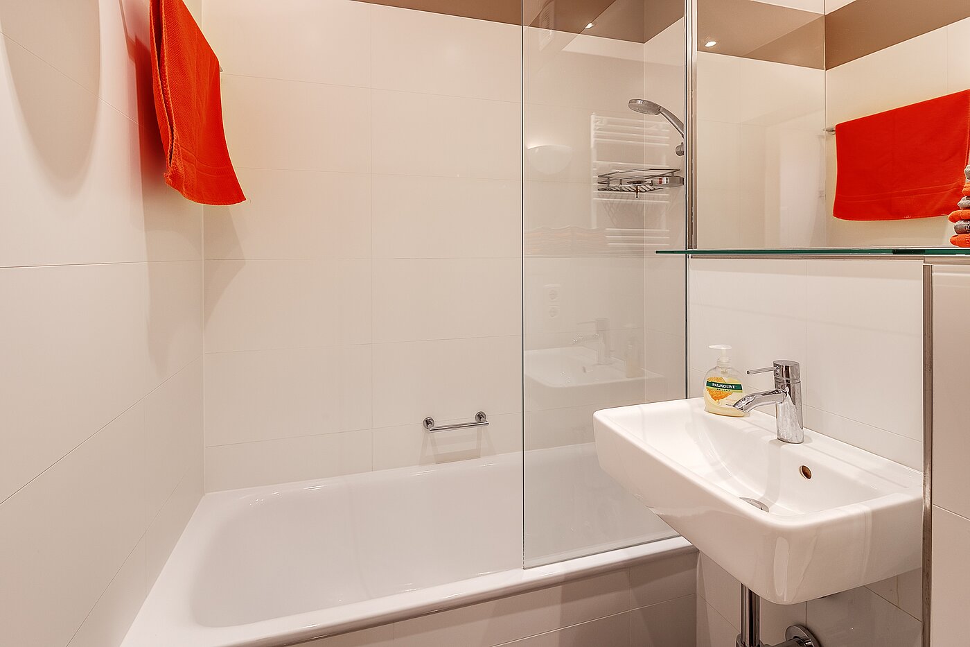 Плосък с 1.5 Стаи | München-Schwanthalerhöhe | 2211ML8 | Wanne mit Glasabtrennung