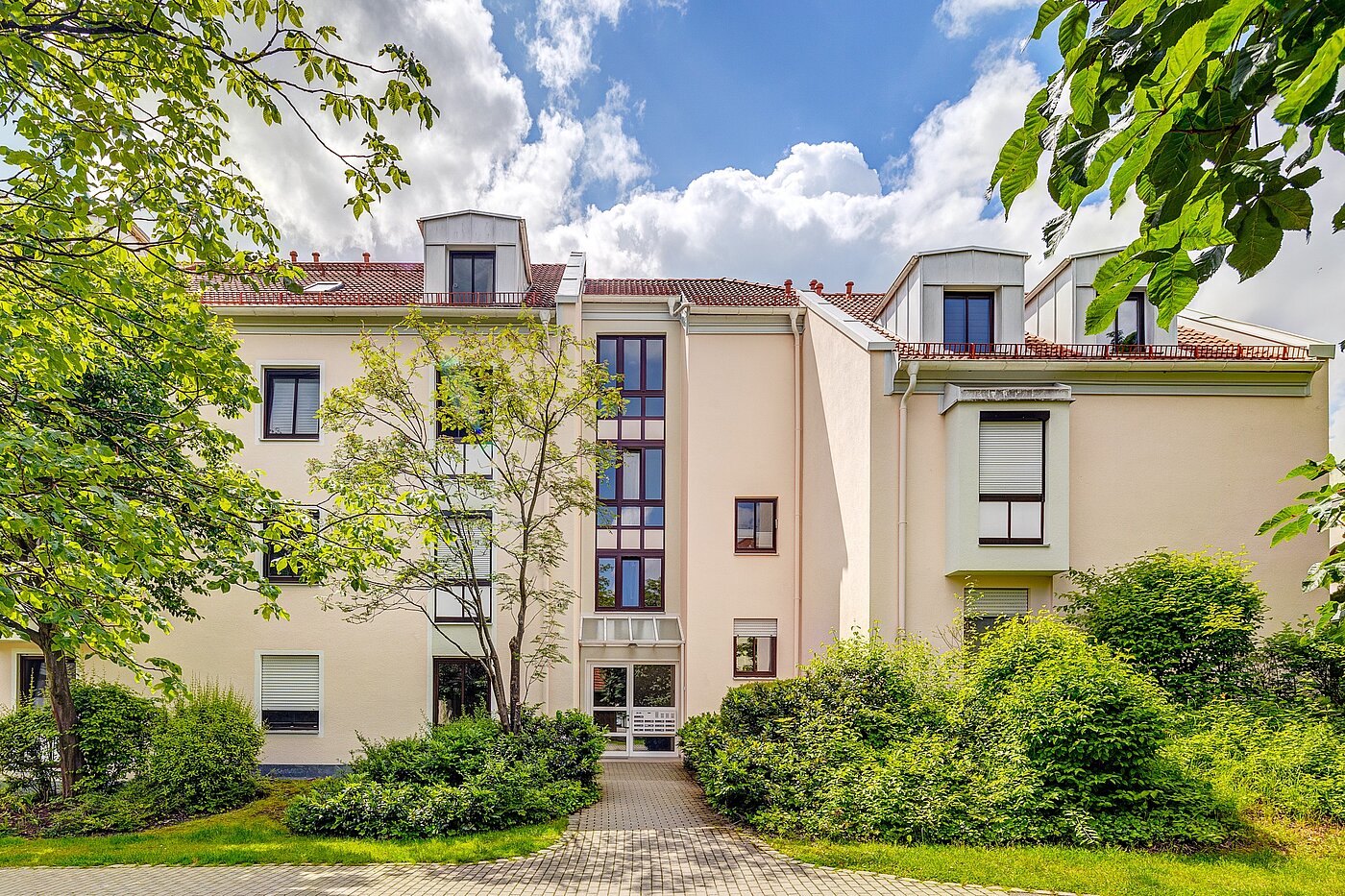 Ploché s 2 Pokoje | Germering | 70029 | Gepflegtes...