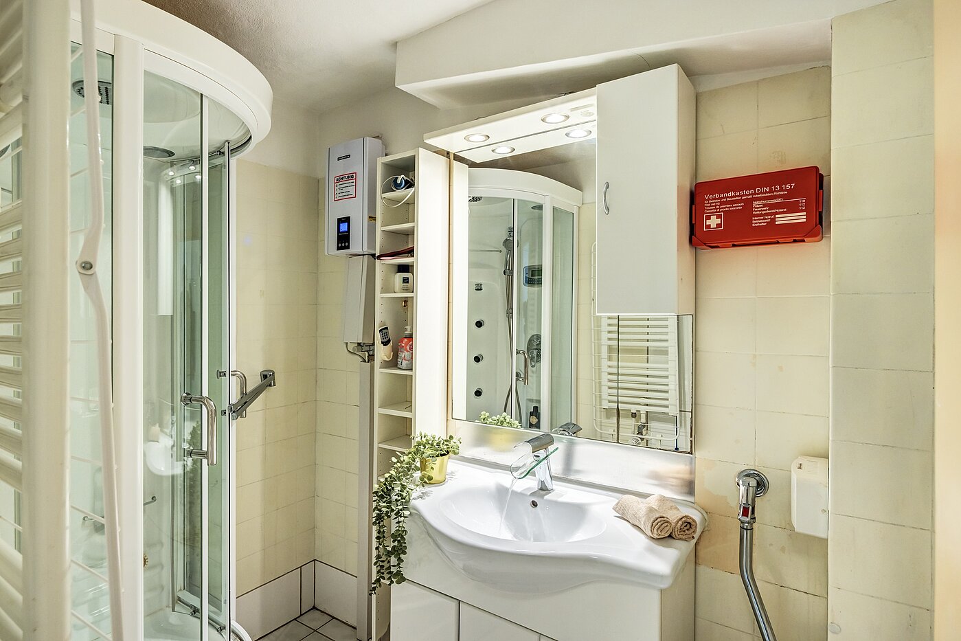 Mezzanin-gulv med 1 Værelse | München-Bogenhausen | 70301 | Badezimmer