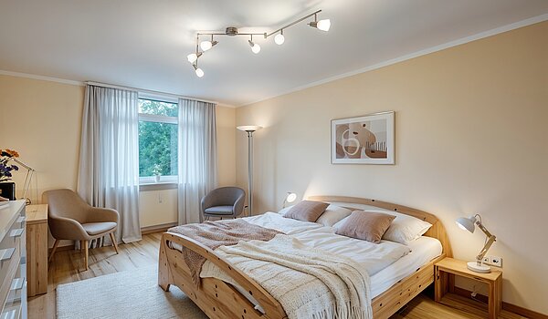 Плоский з 4 Кімнати | München-Aubing | 70276 | Schlafzimmer I (KI-generierte Inhalte)