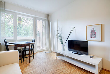 Sendling: 테레지엔비제 근처 밝은 1룸 아파트, 발코니 포함 - 즉시 입주 가능