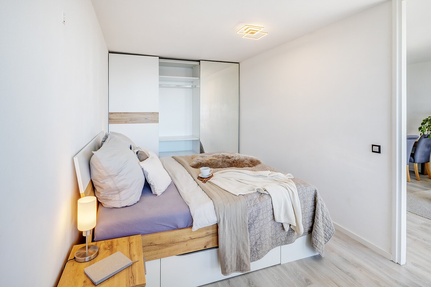 Плосък с 2 Стаи | München-Haidhausen | 70214 | Großer Kleiderschrank