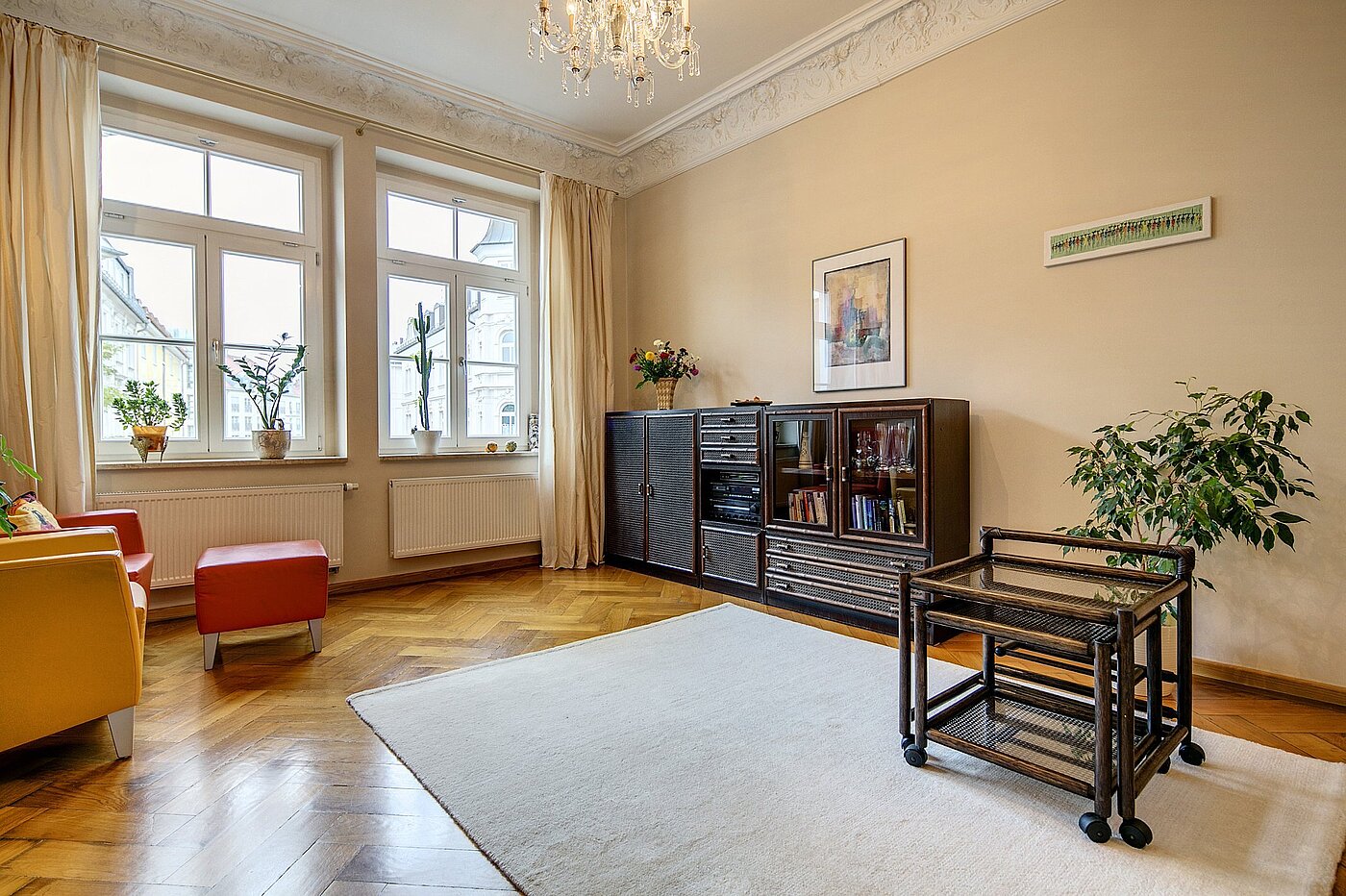 Lapos a  címen 3 Szobák | München-Ludwigsvorstadt | 1905ML1 | ...helles und geräumiges...