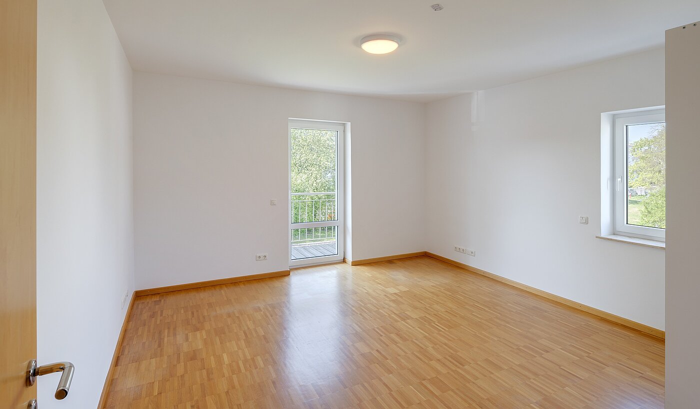 Dvojdomek s 6.5 Pokoje | Unterschleißheim | 70122 | Kinderzimmer mit Zugang zum Balkon