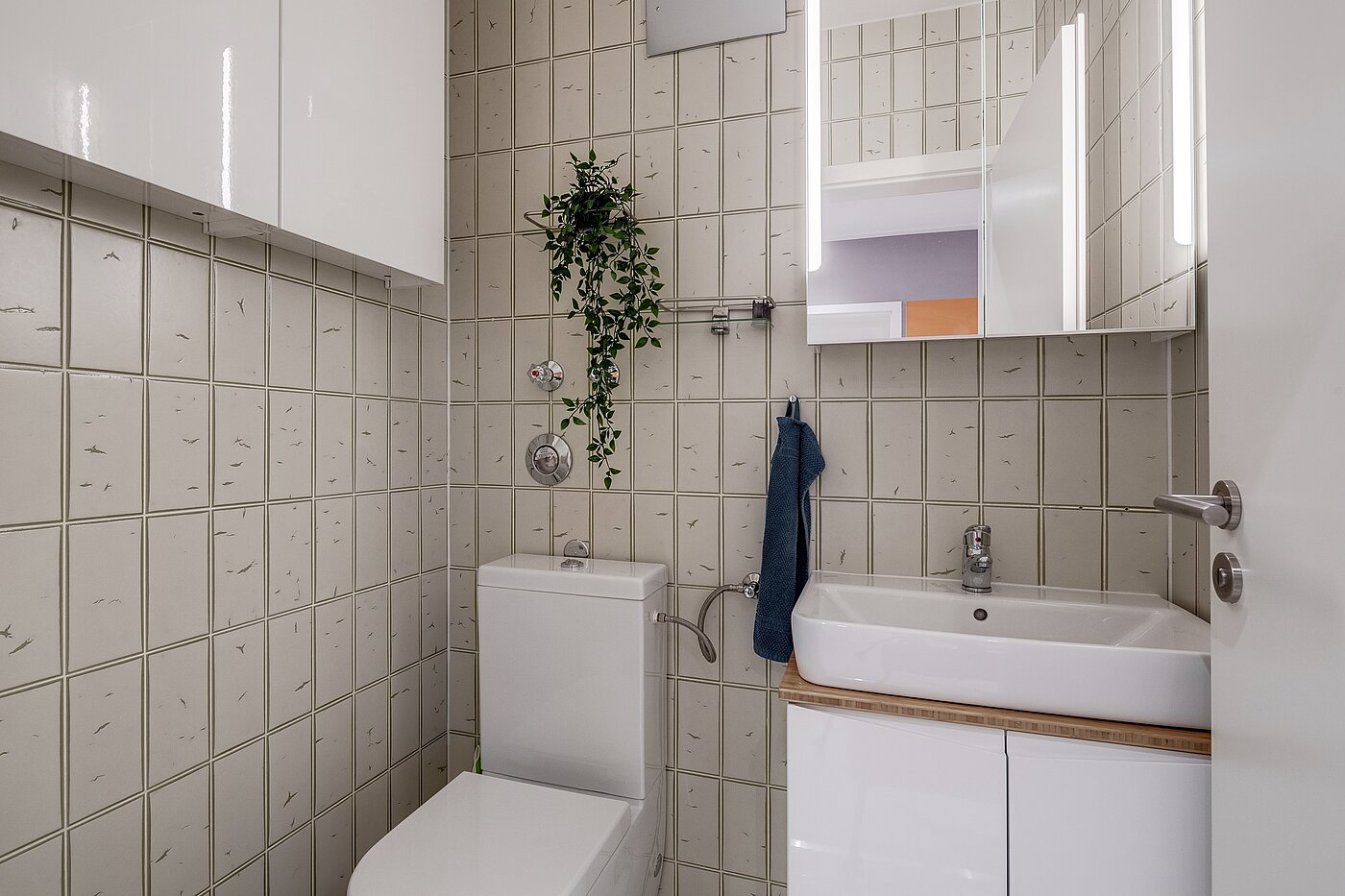 Apartamento no sótão com 3 Zimmern | Karlsfeld | 70217 | ...Gäste-WC und...