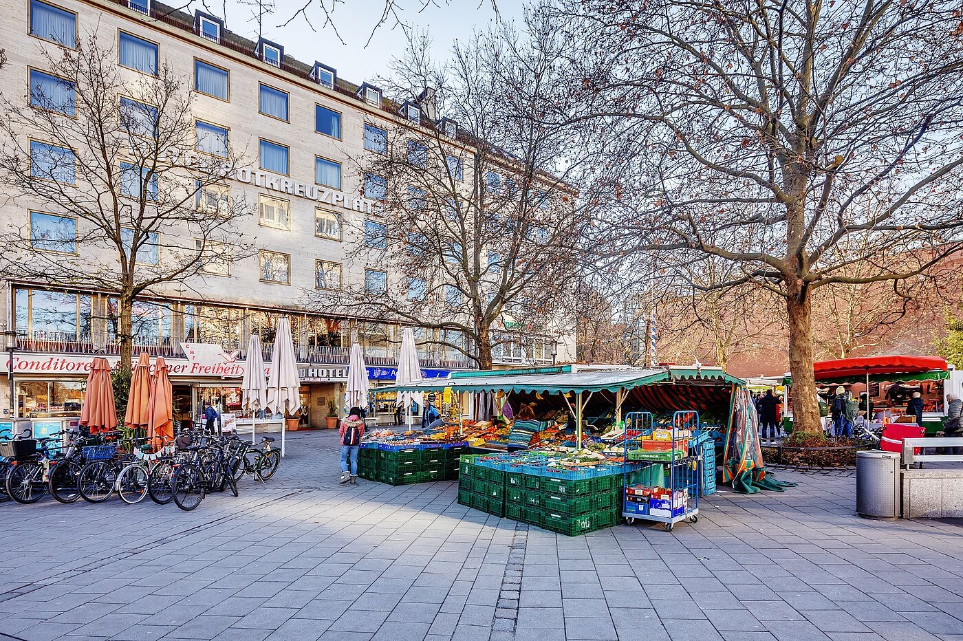 Lapos a  címen 2 Szobák | München-Neuhausen | 2012ML5 | Markt am Rotkreuzplatz