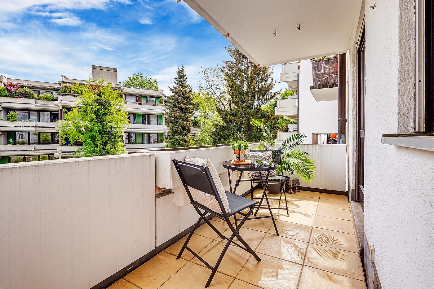 Lapos a  címen 3 Szobák | München-Schwabing | 2202ML12 | Großer Nord-Ost Balkon...