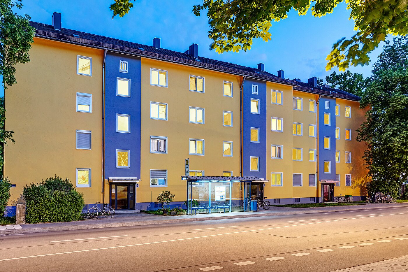 Plat cu 2.5 Camere | München-Berg am Laim | 70030 | Straßenseite