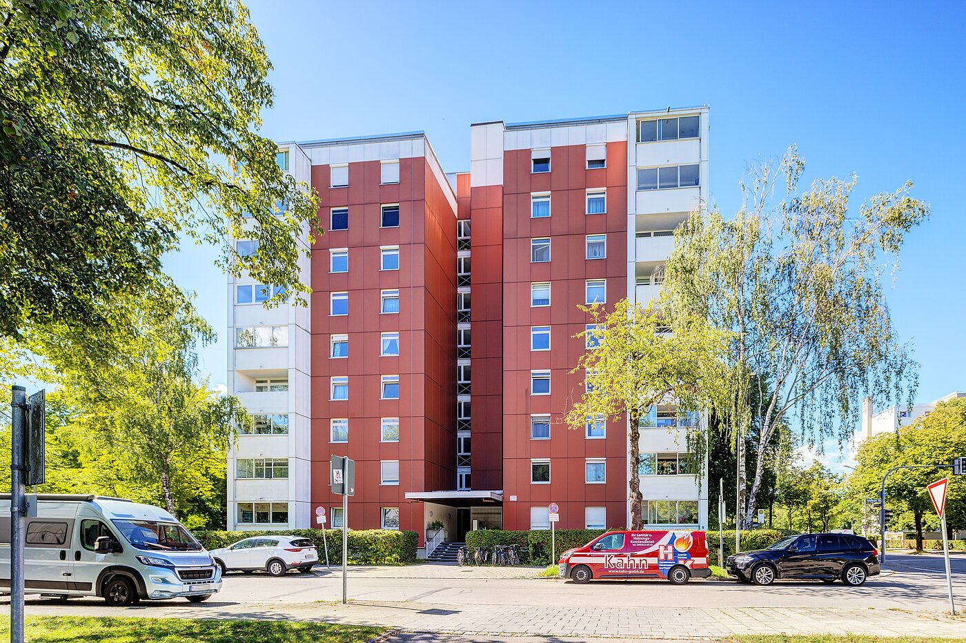 Ploché s 4 Izby | München-Aubing | 70276 | Gebäudevorderansicht