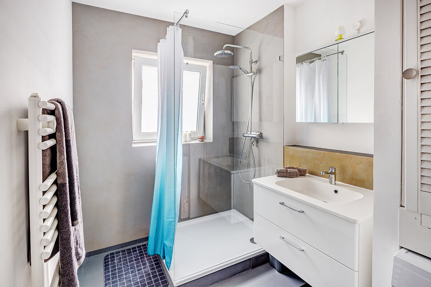 Flad med 3 Værelser | München-Schwabing | 70292 | Bad mit Fenster