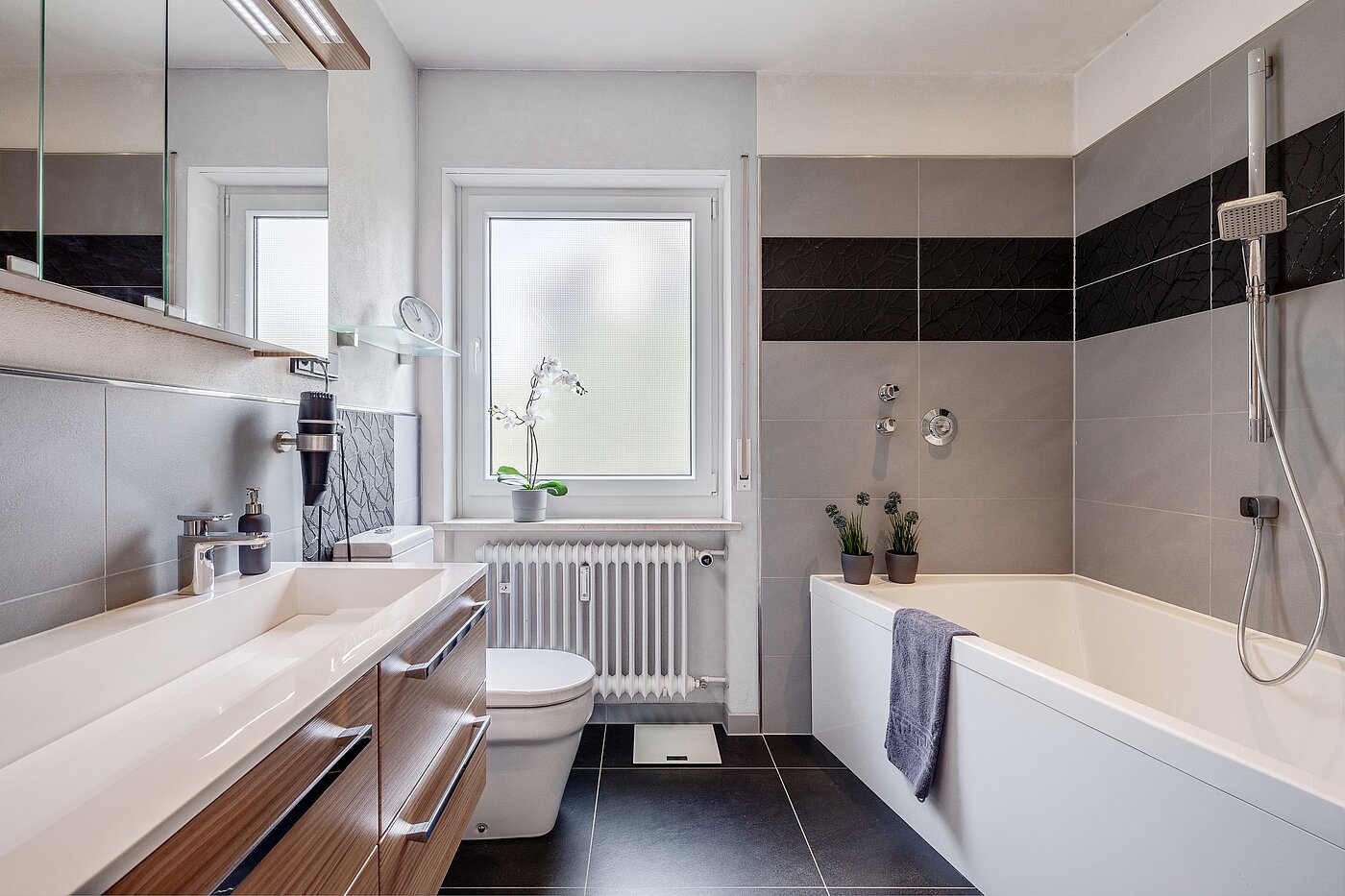 Apartamento no sótão com 3 Zimmern | Karlsfeld | 70217 | Modernes Tageslichtbad...