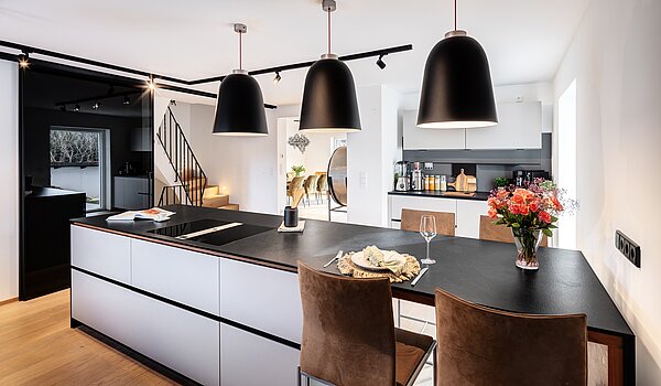 Hoekwoning met 6 Kamers | München-Trudering | 70191 | Hochwertige Einbauküche...