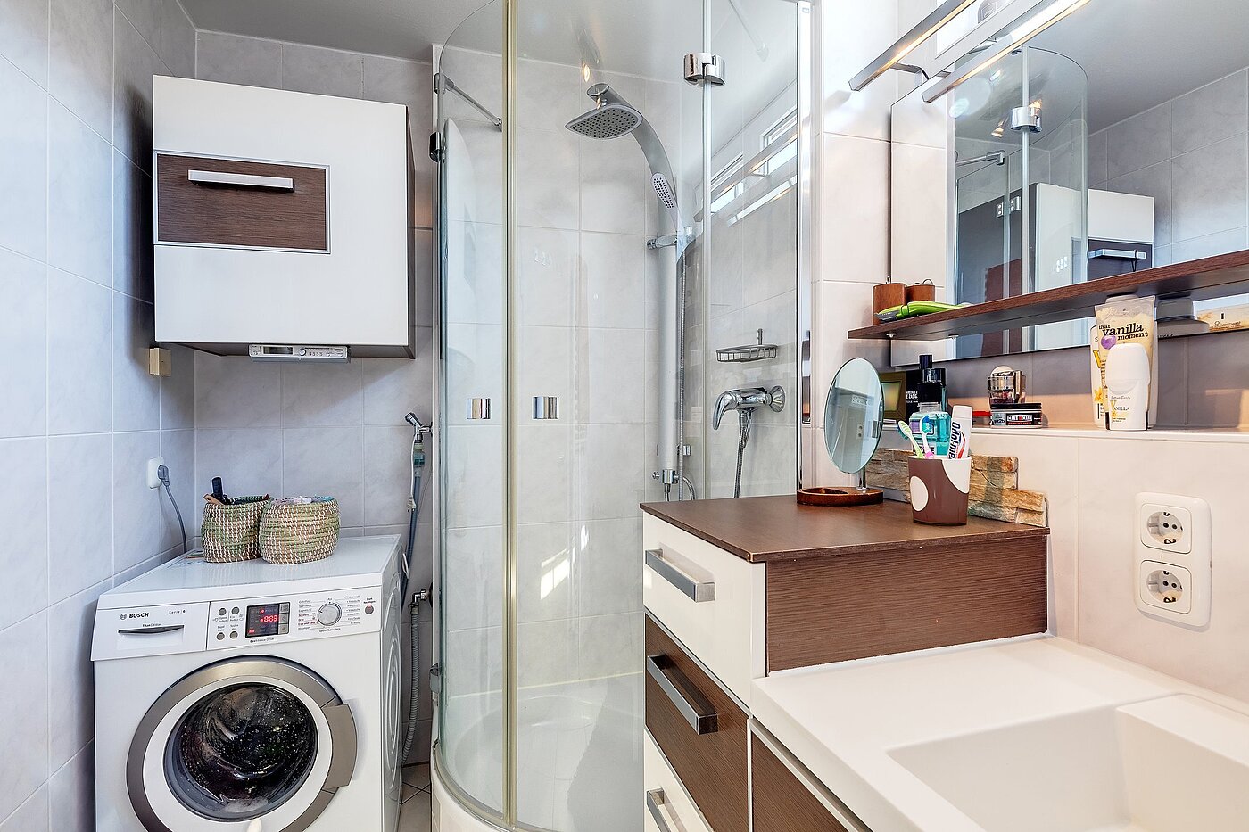 Mezonetno stanovanje s spletno stranjo . 4 Sobe | Olching | 1903ML1 | 1. OG - Bad