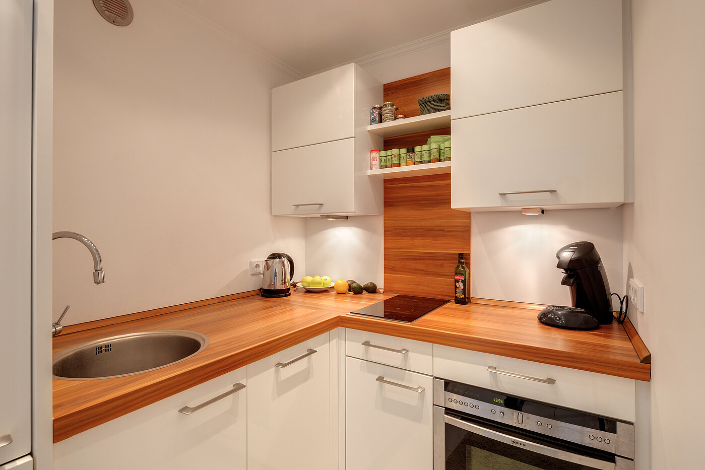 Apartment s spletno stranjo . 1 Soba | München-Allach | 70298 | Viel Arbeitsfläche