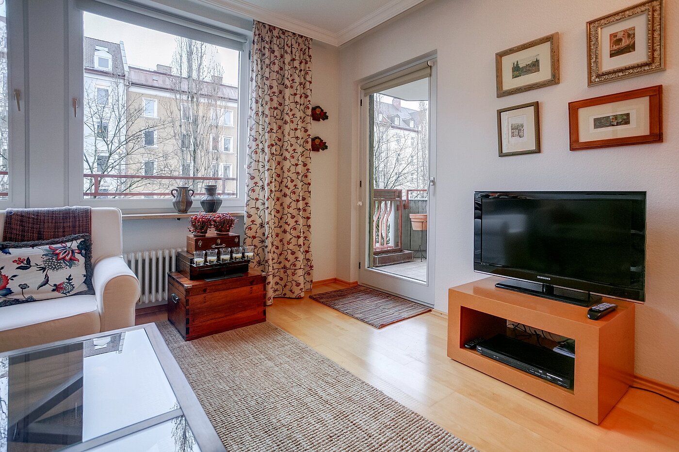 Плосък с 3 Стаи | München-Au | 2003ML17 | und Zugang zum Balkon