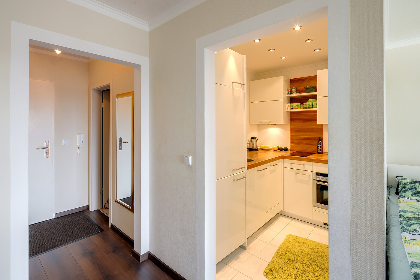 Apartment s spletno stranjo . 1 Soba | München-Allach | 70298 | Separate Küche