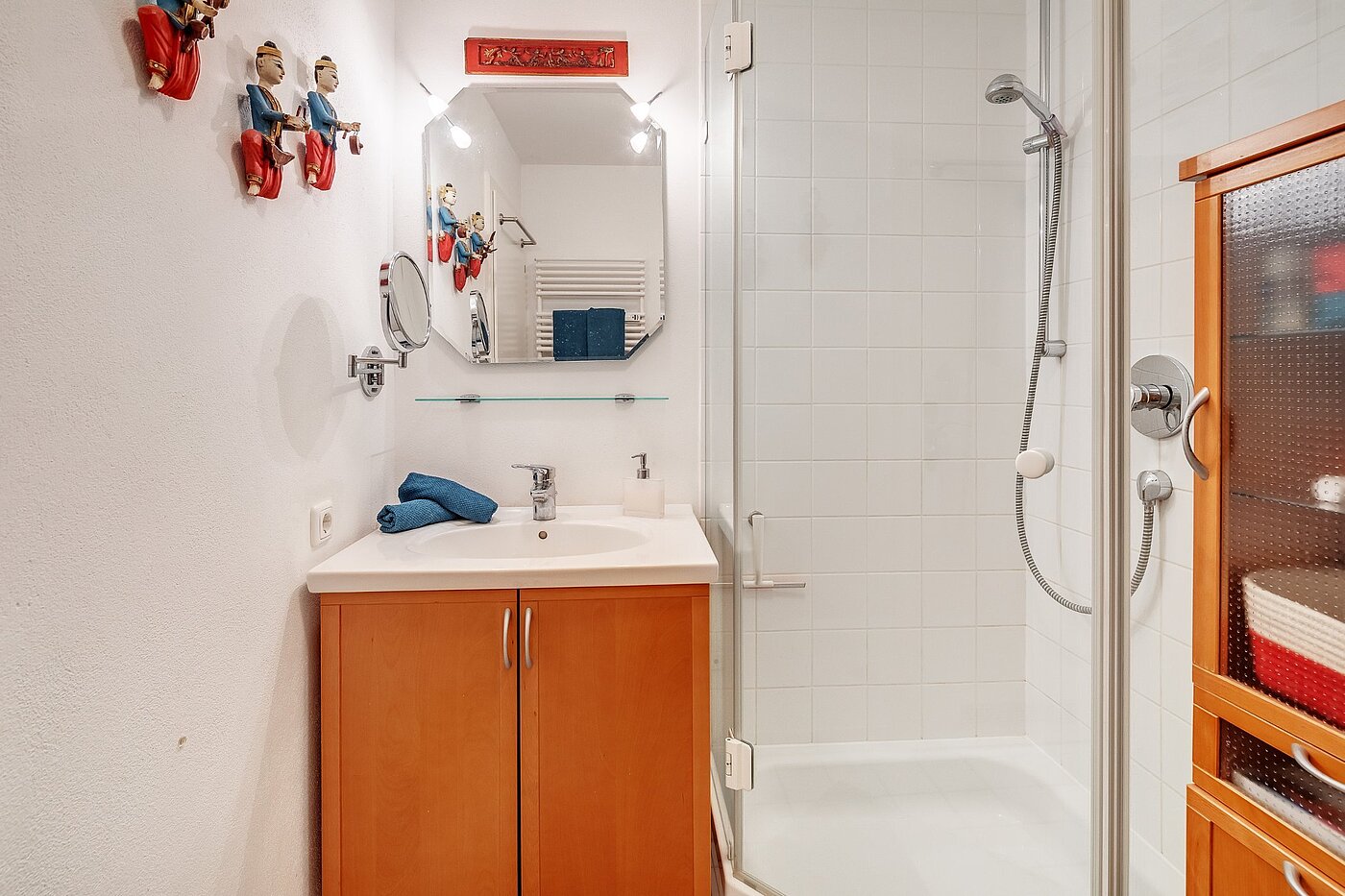 Плоский з 2 Кімнати | München-Nymphenburg | 2101ML6 | ...Waschtisch