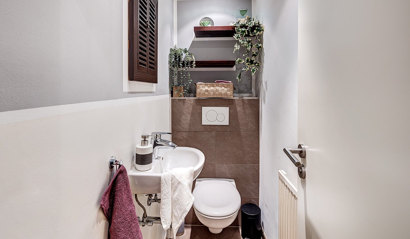 Γωνιακή μονοκατοικία με 6 Δωμάτια | Germering | 70033 | Gästetoilette