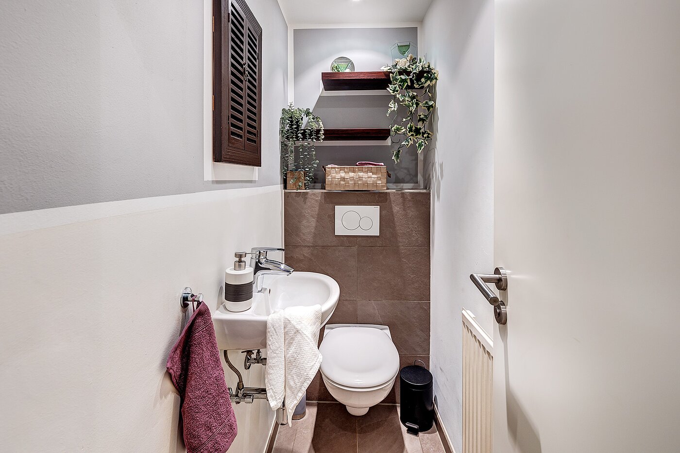 Rohový řadový dům s 6 Pokoje | Germering | 70033 | Gästetoilette