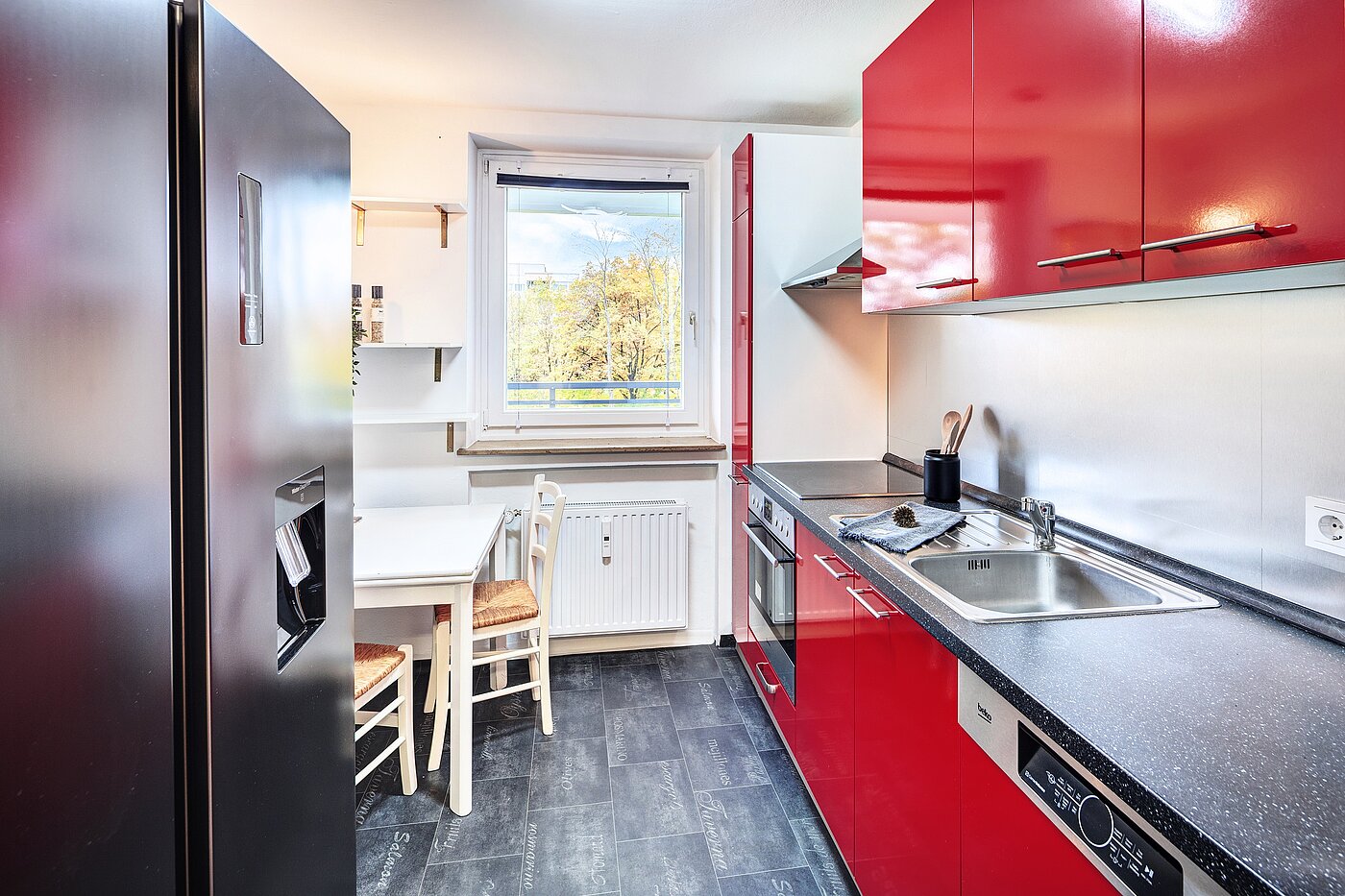 Ploché s 2 Pokoje | München-Perlach | 70300 | Küche...