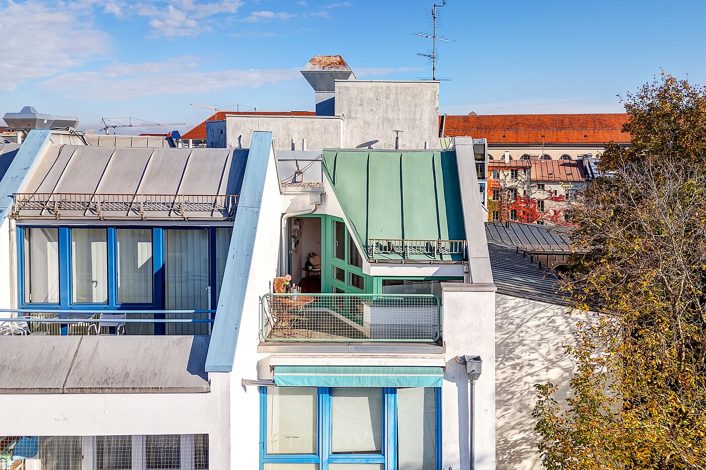 Ravna stran s spletno stranjo . 1 Soba | München-Maxvorstadt | 70165 | Über den Dächern von...