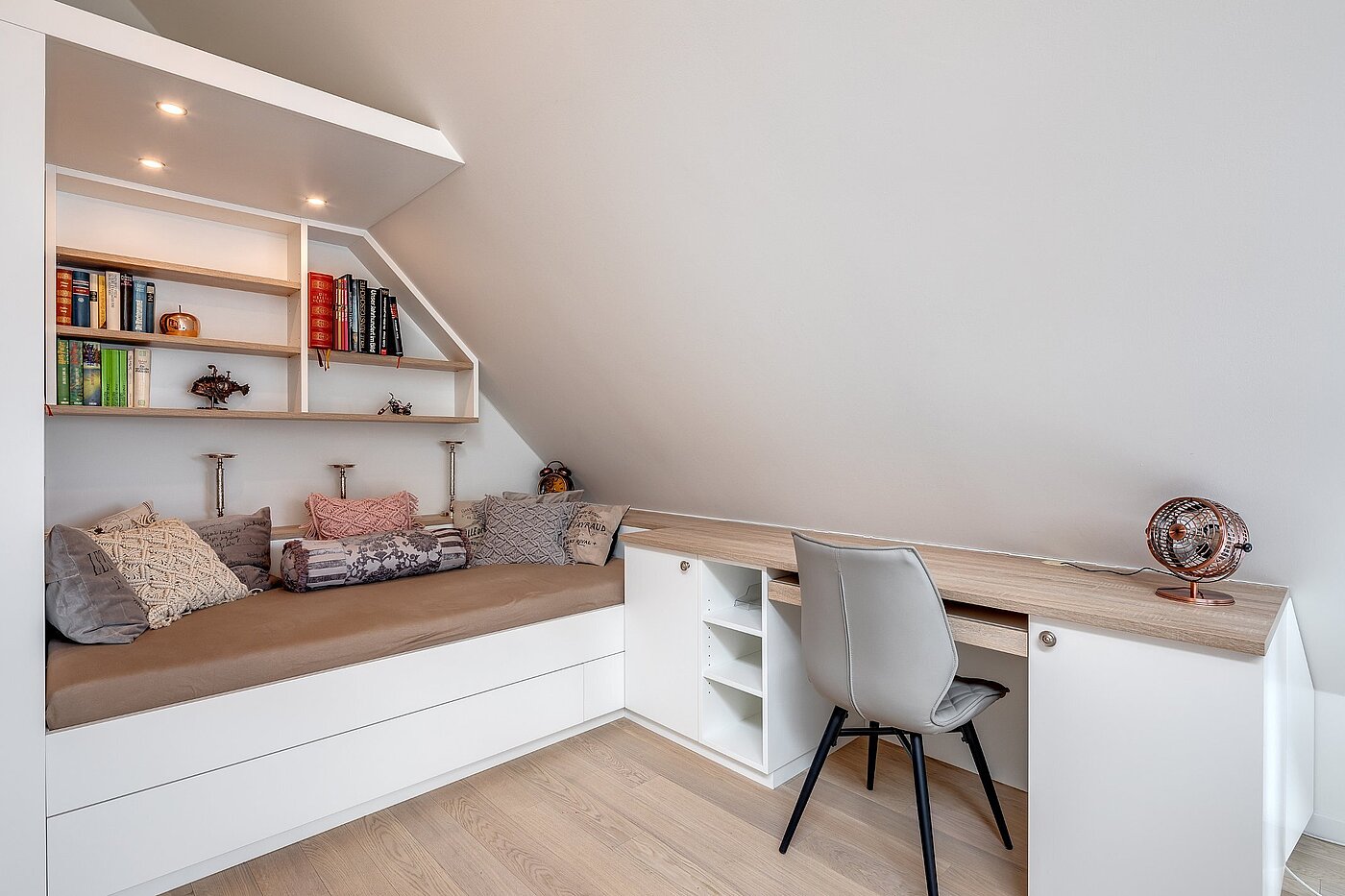 Düz ile 2.5 Odalar | München-Moosach | 2012ML4 | Idealer Homeoffice-Platz