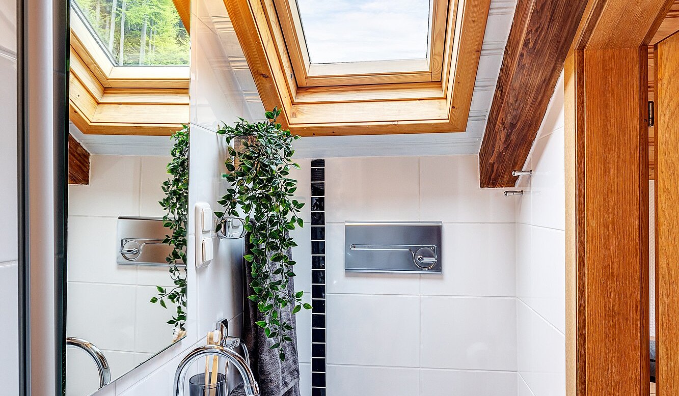 다락방 평면 와 함께 2 객실 | Bad Wiessee | 70017 | Badezimmer