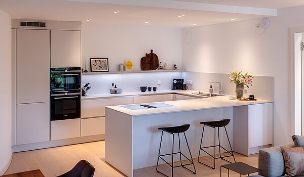 Plat met 3 Kamers | 70046 | ...mit Theke zur Küche...