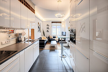 Хайдхаузен: Старинна сграда, обявена за паметник на културата, в съчетание с модерния стил – стилен двустаен апартамент – свободен