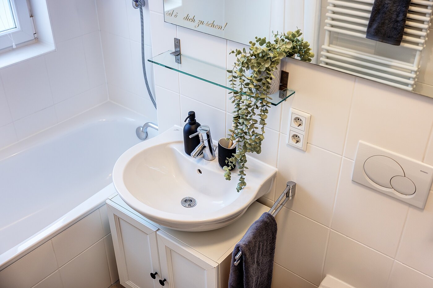 Plat met 2 Kamers | München-Schwabing | 703161 | Waschbeckenunterschrank