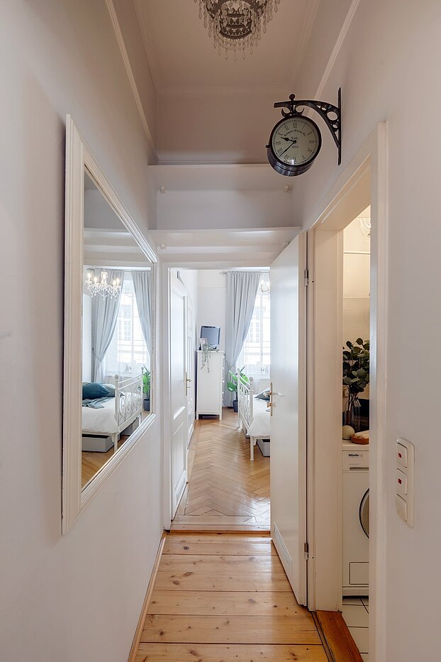 Ploché s 2 Pokoje | München-Altstadt | 2103ML4 | Kleiner Flur zum...