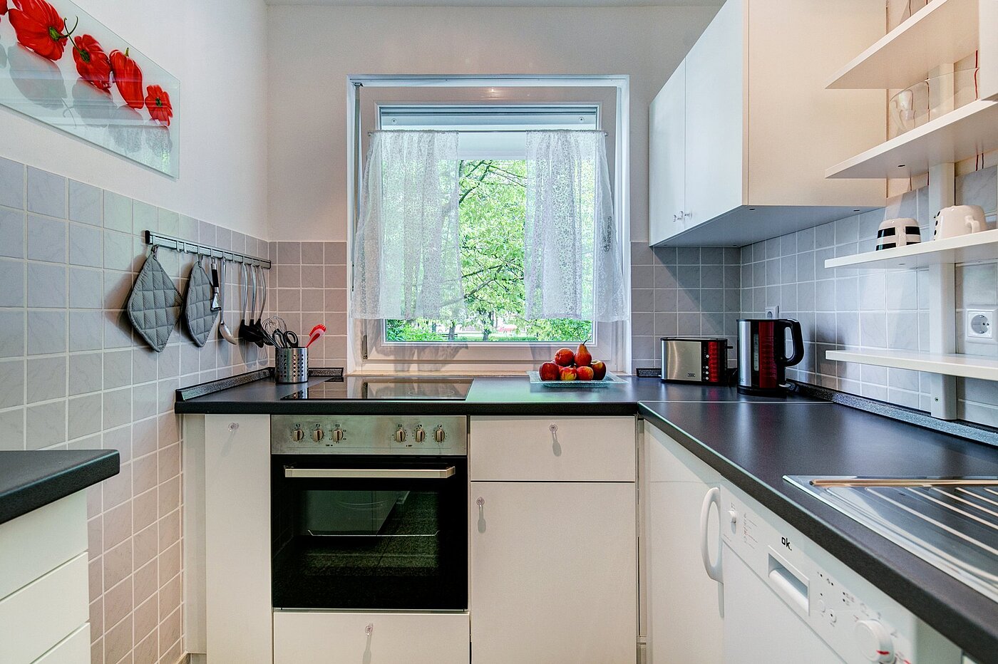 Tussenverdieping met 2 Kamers | München-Sendling-Westpark | 2001ML1 | Abgeschlossene Küche mit...