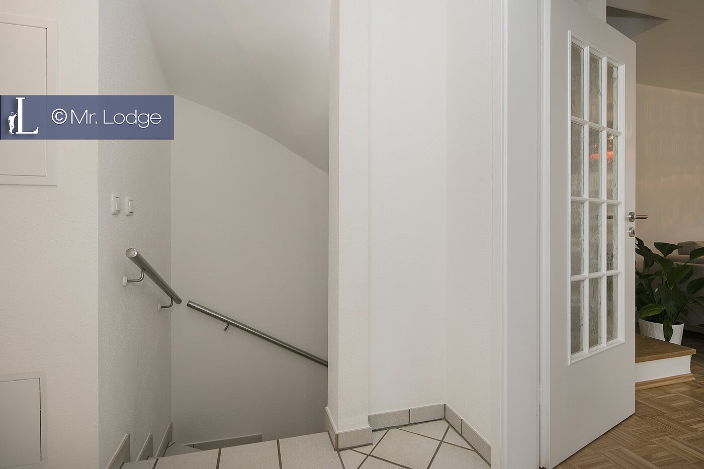 Плосък с 5 Стаи | 1702ML3 | Treppe zum UG