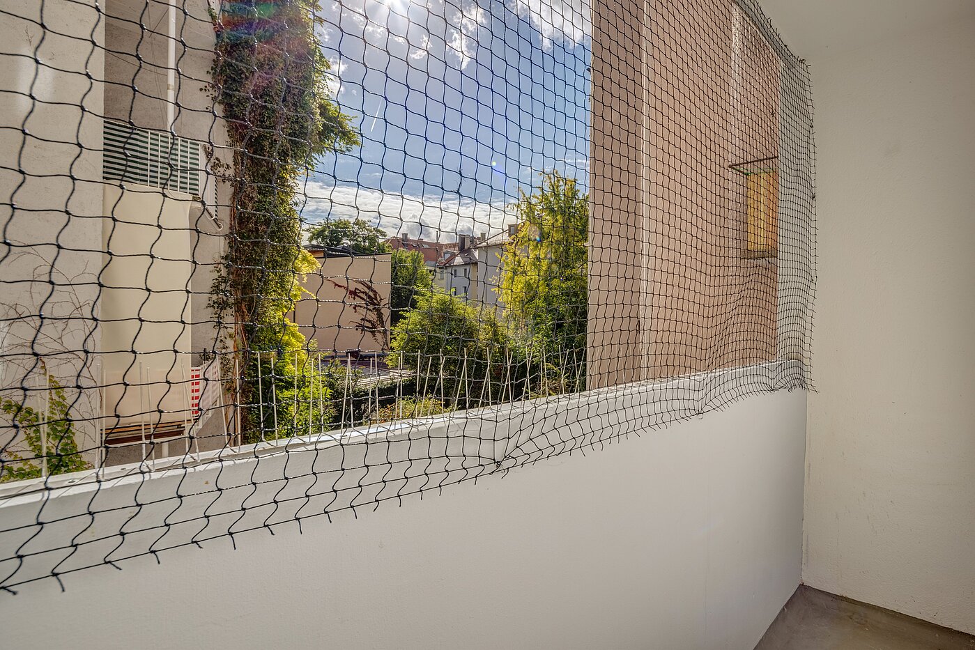 Ravna stran s spletno stranjo . 1 Soba | München-Maxvorstadt | 700022 | Balkon zum Innenhof