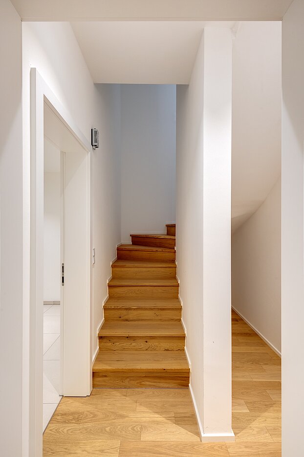 Terrassenwohnung с 3 Стаи | München-Harlaching | 70371 | ...nach unten