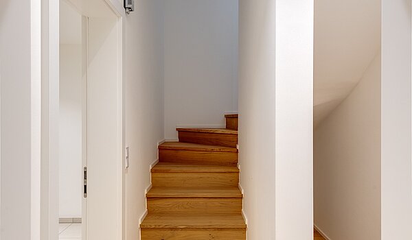 Terrassenwohnung a  címen 3 Szobák | München-Harlaching | 70371 | ...nach unten