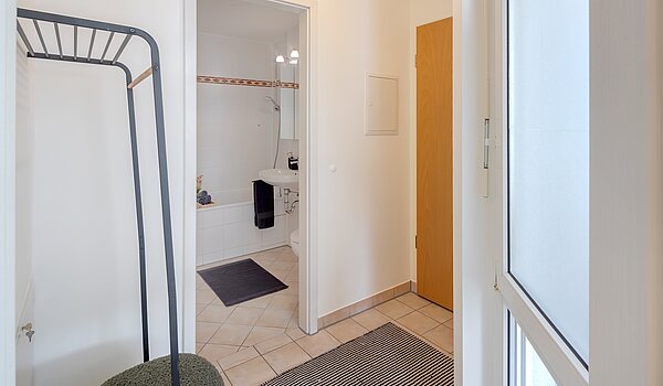 Mieszkanie na parterze z 2 Pokoje | München-Laim | 70464 | ...mit Zugang zum...