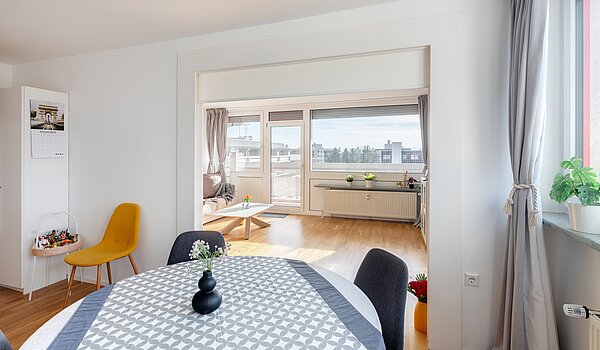 Flad med 3 Værelser | München-Schwabing | 703181 | ...Wohnbereich offen...