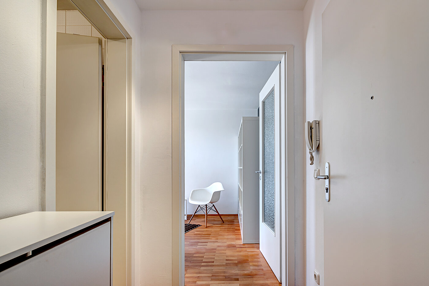 Lapos a  címen 2 Szobák | München-Neuhausen | 70440 | Diele