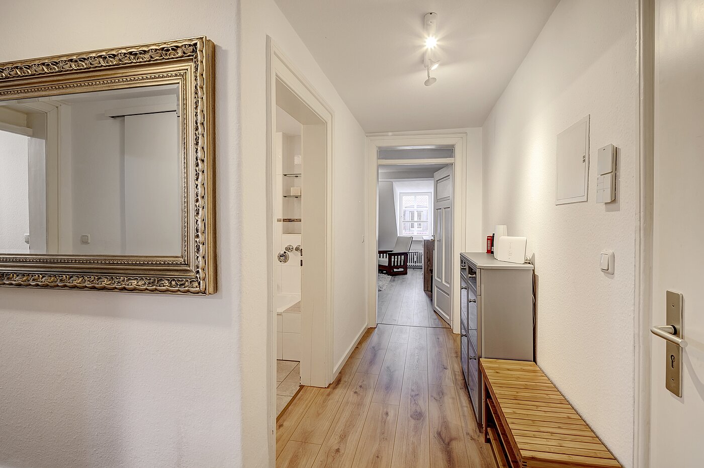 Tetőtéri lakás a  címen 4.5 Szobák | München-Ludwigsvorstadt | 70461 | Diele 1