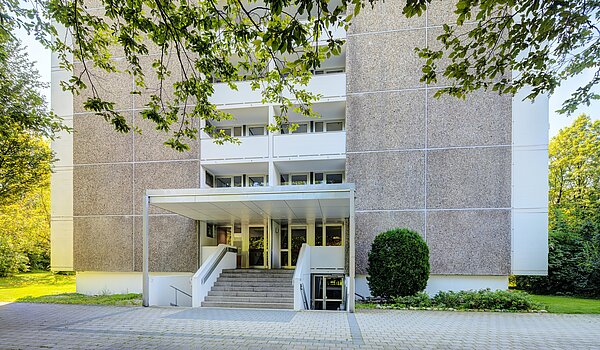 Lapos a  címen 3 Szobák | München-Bogenhausen | 70261 | Eingang