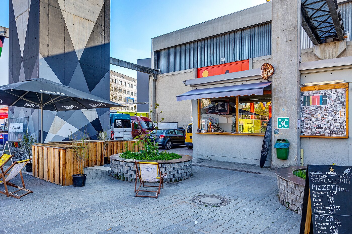 Flad med 3 Værelser | München-Forstenried | 2204ML1 | ...um die Ecke