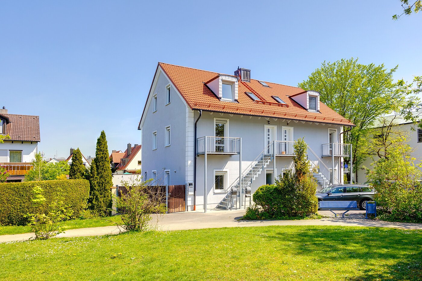 Dvojdom s 6.5 Izby | Unterschleißheim | 70122 | Ansicht von der Alleestraße