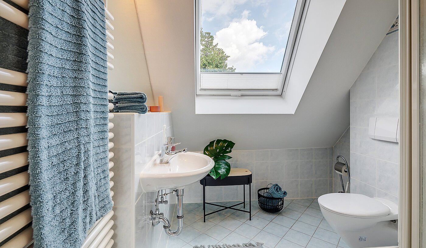 Ploché s 5.5 Izby | Weßling | 1907ML4 | Großes Duschbad