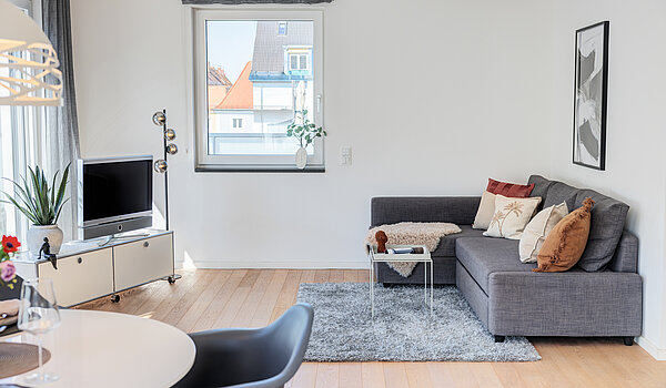 Penthouse s spletno stranjo . 2 Sobe | München-Bogenhausen | 70385 | ...Wohn- und...