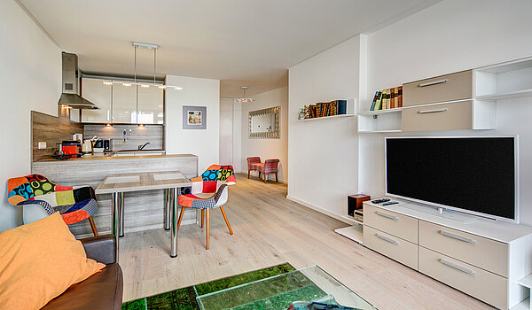 Plat cu 2 Camere | München-Schwabing | 70445 | Wohn- und Essbereich